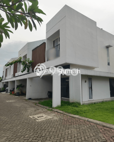 AREA PREMIUM! Vila di Medan Sunggal, Area 216m2m², Akses ke fasilitas umum AREA PREMIUM! Vila di Medan Sunggal, Area 216m2m², Akses ke fasilitas umum
