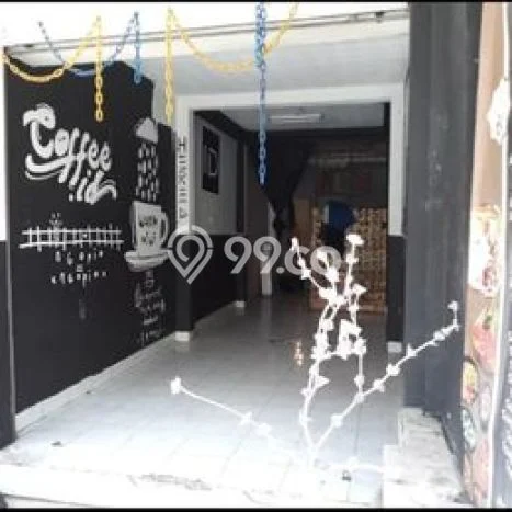 Komersial For Rent di Malang Kota, Luas 110m², Jalan Utama, Akses Mudah Komersial For Rent di Malang Kota, Luas 110m², Jalan Utama, Akses Mudah