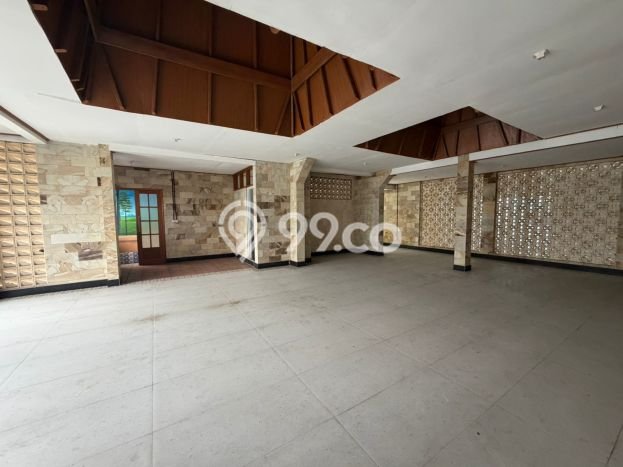 Gudang Disewa di Jakarta Selatan dengan LB 1000m2 Area Komersial Ramai Gudang Disewa di Jakarta Selatan dengan LB 1000m2 Area Komersial Ramai