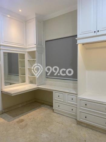 LOKASI PREMIUM! Rumah di , 6 KM, Area Tenang, Luas 414m2m² Bangunan 750m2m² LOKASI PREMIUM! Rumah di , 6 KM, Area Tenang, Luas 414m2m² Bangunan 750m2m²