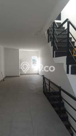 Ruko Disewa di Jakarta Barat dengan LB 24m2 Area Komersial Ramai Ruko Disewa di Jakarta Barat dengan LB 24m2 Area Komersial Ramai