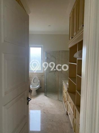 LOKASI PREMIUM! Rumah di , 6 KM, Area Tenang, Luas 414m2m² Bangunan 750m2m² LOKASI PREMIUM! Rumah di , 6 KM, Area Tenang, Luas 414m2m² Bangunan 750m2m²