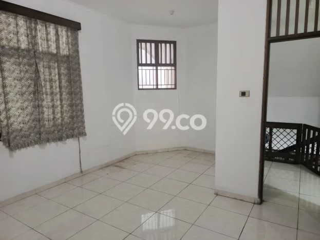 Jarang Ada! Rumah Kontrakan 4 Kamar Bagus Siap Huni Puri Indah Jarang Ada! Rumah Kontrakan 4 Kamar Bagus Siap Huni Puri Indah