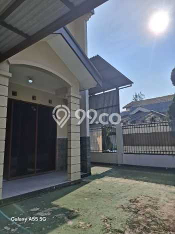 Rumah area , 3 KM, Dekat Pusat Kota, LT 180m2m² LB 160m2m² Rumah area , 3 KM, Dekat Pusat Kota, LT 180m2m² LB 160m2m²