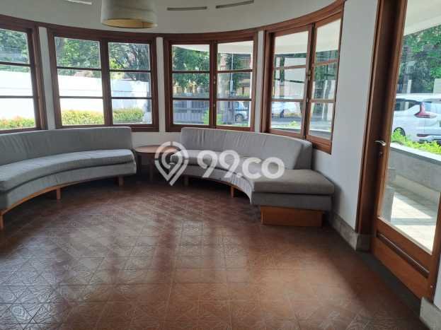 Rumah Elit LB 1000m2 Siap Huni Desain Elegan di Sayap Dago, Bandung Rumah Elit LB 1000m2 Siap Huni Desain Elegan di Sayap Dago, Bandung
