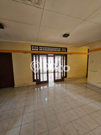 Rumah Modern Cantik 4 KT Siap Huni di Cimahi Tengah Rumah Modern Cantik 4 KT Siap Huni di Cimahi Tengah