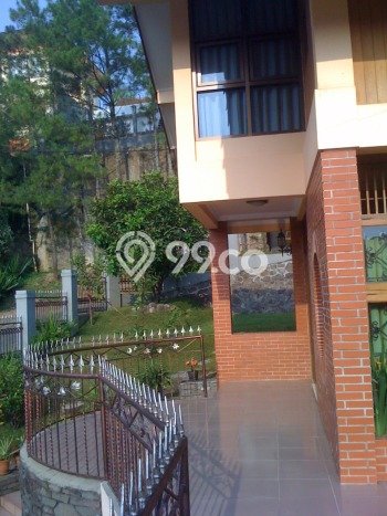 Rumah Luxury Modern Siap Huni di Dago Bandung Rumah Luxury Modern Siap Huni di Dago Bandung