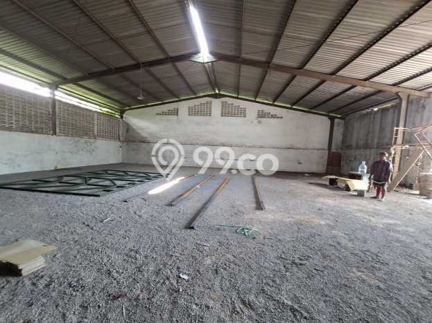 Gudang paling strategis disewakan di Regol Bandung Gudang paling strategis disewakan di Regol Bandung