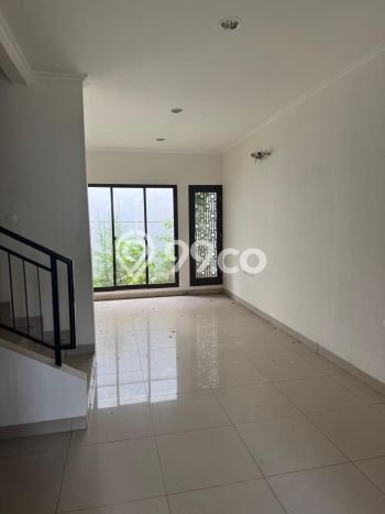 HUNIAN PILIHAN! Rumah kawasan Summarecon Bandung, 3 KM, Lingkungan Strategis, Luas 180m² LB 198m² HUNIAN PILIHAN! Rumah kawasan Summarecon Bandung, 3 KM, Lingkungan Strategis, Luas 180m² LB 198m²