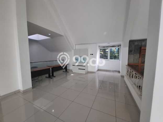 Jarang Ada! Rumah Sewa 5 Kamar Nyaman Siap Huni Hegarmanah Jarang Ada! Rumah Sewa 5 Kamar Nyaman Siap Huni Hegarmanah