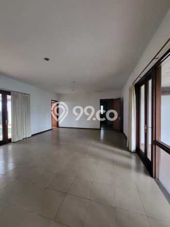 Rumah dengan Lokasi Strategis 4 KT di , Bandung Rumah dengan Lokasi Strategis 4 KT di , Bandung
