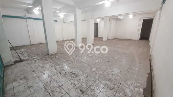 Ruko Disewa di Bandung dengan LB 800m2 Area Komersial Ramai Ruko Disewa di Bandung dengan LB 800m2 Area Komersial Ramai
