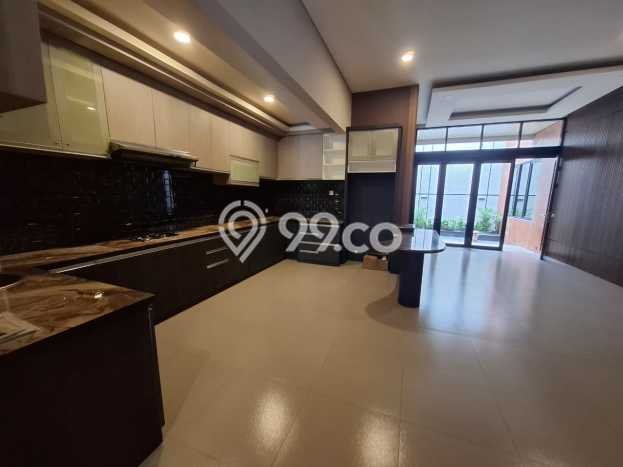 Rumah Elit LB 150m2 Siap Pakai Desain Elegan di Mekar Wangi, Bandung Rumah Elit LB 150m2 Siap Pakai Desain Elegan di Mekar Wangi, Bandung