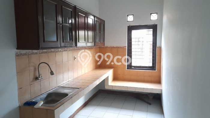 FEATURED! Rumah di Sayap Dago, 2 KM, Lokasi Strategis, LT 300m² Bangunan 250m² FEATURED! Rumah di Sayap Dago, 2 KM, Lokasi Strategis, LT 300m² Bangunan 250m²