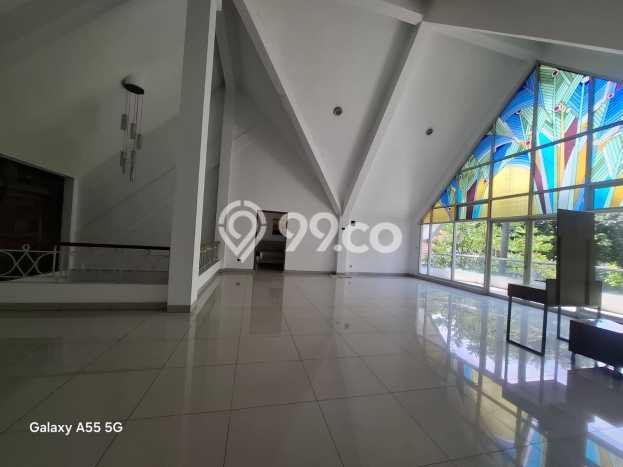 Jarang Ada! Rumah Sewa 5 Kamar Nyaman Siap Huni Hegarmanah Jarang Ada! Rumah Sewa 5 Kamar Nyaman Siap Huni Hegarmanah