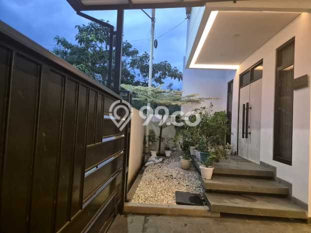 BEST CHOICE! Rumah di Ciwaruga, LT 121m2m² LB 250m2m² BEST CHOICE! Rumah di Ciwaruga, LT 121m2m² LB 250m2m²