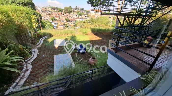 Rumah di , 6 KT, Area Asri, Luas 510m2m² Bangunan 420m2m² Rumah di , 6 KT, Area Asri, Luas 510m2m² Bangunan 420m2m²