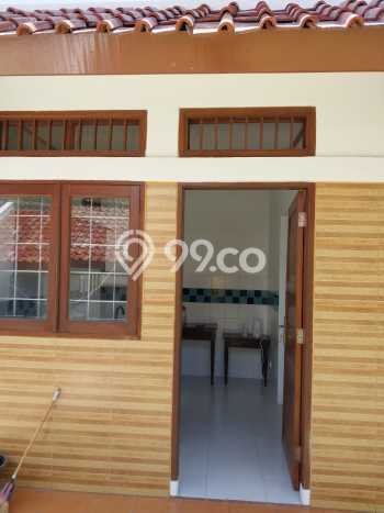 Rumah Siap Disurvey di Cimahi Utara, Cimahi, Luas 300m2m² LB 121m2m² Rumah Siap Disurvey di Cimahi Utara, Cimahi, Luas 300m2m² LB 121m2m²
