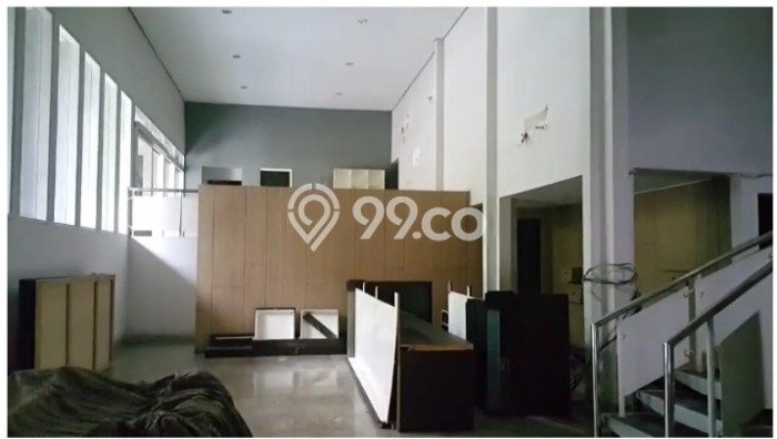 Disewakan Rumah Strategis LT 780m2 / LB 1500m2 di Setra Sari, Bandung Disewakan Rumah Strategis LT 780m2 / LB 1500m2 di Setra Sari, Bandung