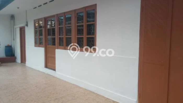 LOKASI PREMIUM! Rumah Strategis di Kebon Kawung, LT 126m² Bangunan 100m² LOKASI PREMIUM! Rumah Strategis di Kebon Kawung, LT 126m² Bangunan 100m²