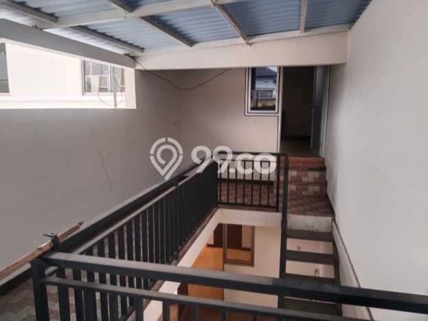 Rumah Luxury Modern Siap Huni di Kota Baru Parahyangan Bandung Rumah Luxury Modern Siap Huni di Kota Baru Parahyangan Bandung