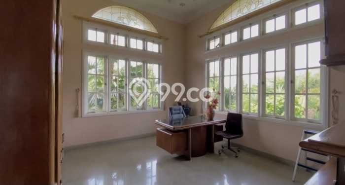 Investasi Menjanjikan 7 Kamar Tidur Lokasi Strategis di Jantung Kota , Bandung Investasi Menjanjikan 7 Kamar Tidur Lokasi Strategis di Jantung Kota , Bandung