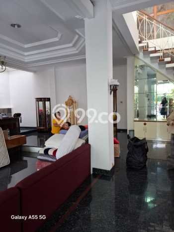 Jarang Ada! Rumah Sewa 5 Kamar Nyaman Siap Huni Hegarmanah Jarang Ada! Rumah Sewa 5 Kamar Nyaman Siap Huni Hegarmanah