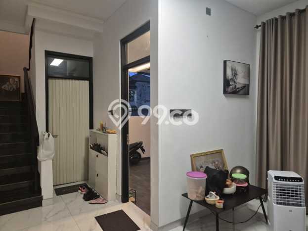 BEST CHOICE! Rumah di Ciwaruga, LT 121m2m² LB 250m2m² BEST CHOICE! Rumah di Ciwaruga, LT 121m2m² LB 250m2m²