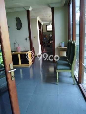 Rumah sewa siap huni 4 KT di Gatot Subroto, Bandung Rumah sewa siap huni 4 KT di Gatot Subroto, Bandung