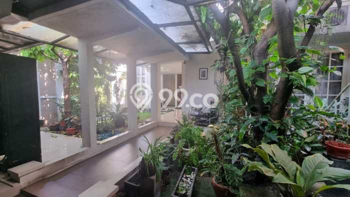 Hunian Mewah LB 352m2 Siap Pakai Desain Elegan di Soekarno Hatta, Bandung Hunian Mewah LB 352m2 Siap Pakai Desain Elegan di Soekarno Hatta, Bandung