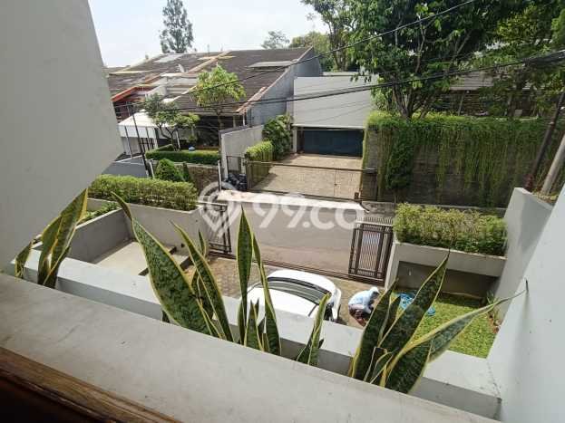 Disewakan Rumah Harga Terjangkau di Setiabudi Bandung dengan 5 KT Disewakan Rumah Harga Terjangkau di Setiabudi Bandung dengan 5 KT