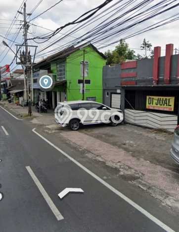 Unit Ruko Paling Strategis di Banguntapan Bantul dengan LB 120m2 Unit Ruko Paling Strategis di Banguntapan Bantul dengan LB 120m2