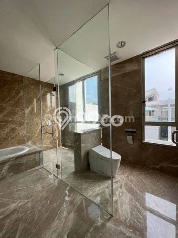 NEW LISTING! Rumah di , Siap Huni, 4 KM, Dekat Jakarta Utara, Jakarta Utara, Luas 200m2m² Bangunan 3m2m² NEW LISTING! Rumah di , Siap Huni, 4 KM, Dekat Jakarta Utara, Jakarta Utara, Luas 200m2m² Bangunan 3m2m²