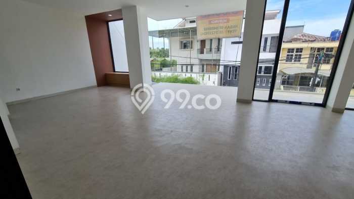 For Sale! Premium House LT 200m2 Desain Elegan di Muara Karang For Sale! Premium House LT 200m2 Desain Elegan di Muara Karang