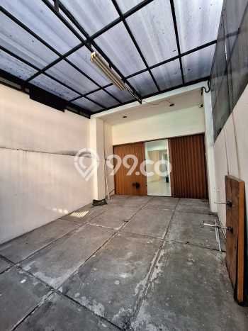 Unit Ruko Dijual di Jakarta Barat LT 160m2 & LB 400m2 Unit Ruko Dijual di Jakarta Barat LT 160m2 & LB 400m2