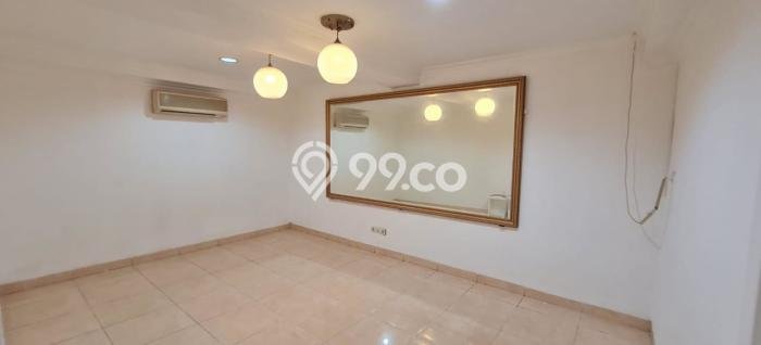 Rumah Elit Modern Tanpa Renovasi di Pantai Indah Kapuk Jakarta Utara Rumah Elit Modern Tanpa Renovasi di Pantai Indah Kapuk Jakarta Utara