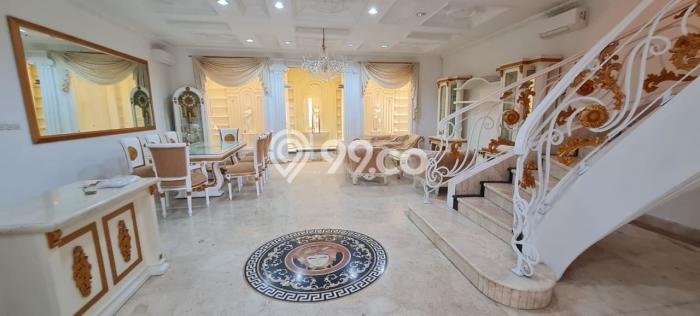 Rumah Elit Modern Tanpa Renovasi di Pantai Indah Kapuk Jakarta Utara Rumah Elit Modern Tanpa Renovasi di Pantai Indah Kapuk Jakarta Utara