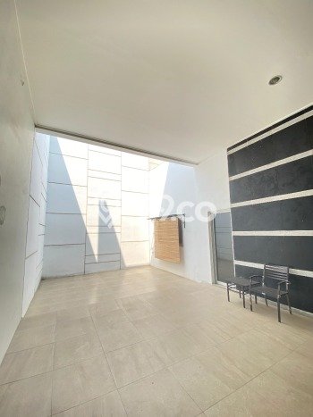 LOKASI TERBAIK! Rumah kawasan , 4 KM, Area Premium, Luas 200m2m² Bangunan 380m2m² LOKASI TERBAIK! Rumah kawasan , 4 KM, Area Premium, Luas 200m2m² Bangunan 380m2m²