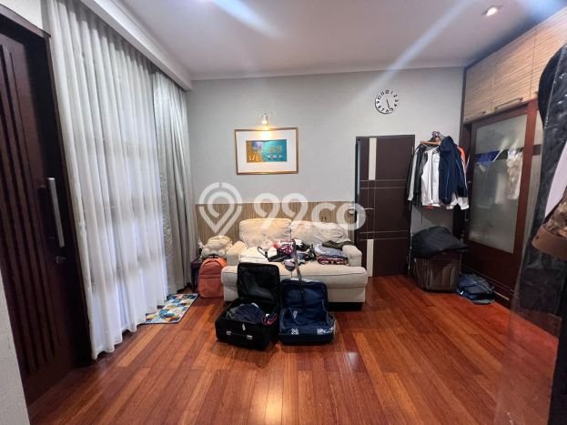 Dijual Rumah Premium dengan Fasilitas Sekitar Komplit di Batununggal, Bandung Dijual Rumah Premium dengan Fasilitas Sekitar Komplit di Batununggal, Bandung