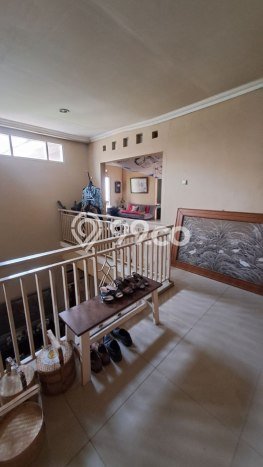 Ready to Use! Luxury House LT 209m2 Desain Modern di Turangga Ready to Use! Luxury House LT 209m2 Desain Modern di Turangga