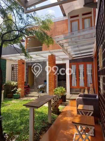 Dijual Rumah Premium dengan Fasilitas Sekitar Komplit di Batununggal, Bandung Dijual Rumah Premium dengan Fasilitas Sekitar Komplit di Batununggal, Bandung