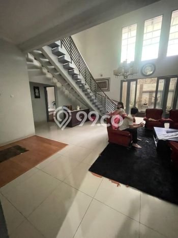 For Sale! Luxury House LT 447m2 Desain Modern di Buah Batu For Sale! Luxury House LT 447m2 Desain Modern di Buah Batu