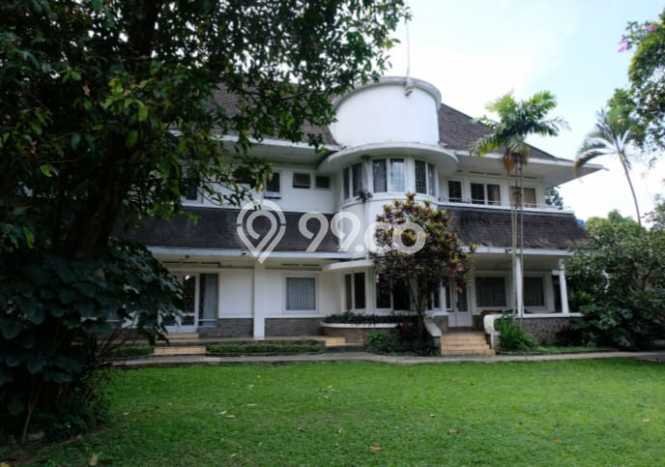Ready to Use! Premium House LT 5468m2 Desain Modern di Dago Ready to Use! Premium House LT 5468m2 Desain Modern di Dago