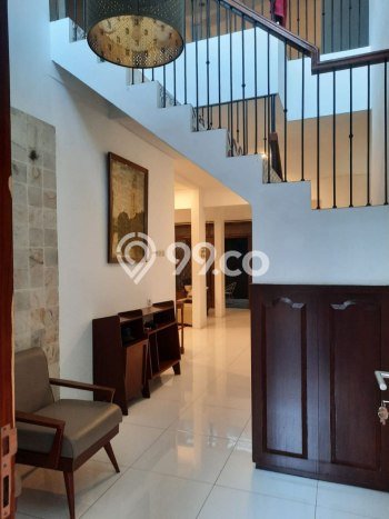 For Sale Rumah 5 Kamar Lokasi Ideal Nyaman dan Strategis di Antapani For Sale Rumah 5 Kamar Lokasi Ideal Nyaman dan Strategis di Antapani
