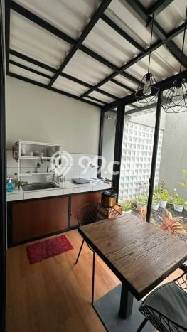 Disewakan! Rumah 3 Kamar Tidur &
2 Kamar Mandi di Kota Baru Parahyangan, Bandung Disewakan! Rumah 3 Kamar Tidur &
2 Kamar Mandi di Kota Baru Parahyangan, Bandung