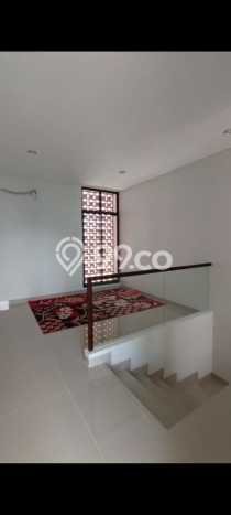 Hunian Mewah LB 187m2 Siap Huni Desain Elegan di Summarecon Bandung, Bandung Hunian Mewah LB 187m2 Siap Huni Desain Elegan di Summarecon Bandung, Bandung