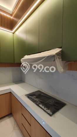 Rumah Elit LB 230m2 Siap Pakai Desain Elegan di Taman Kopo Indah, Bandung Rumah Elit LB 230m2 Siap Pakai Desain Elegan di Taman Kopo Indah, Bandung