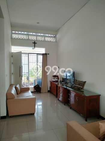 Rumah Minimalis 2 KT LT 114m2 di Taman Kopo Indah Rumah Minimalis 2 KT LT 114m2 di Taman Kopo Indah