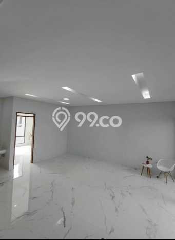 PROPERTI PILIHAN! Rumah Asri di , LT 147m2m² LB 190m2m² PROPERTI PILIHAN! Rumah Asri di , LT 147m2m² LB 190m2m²