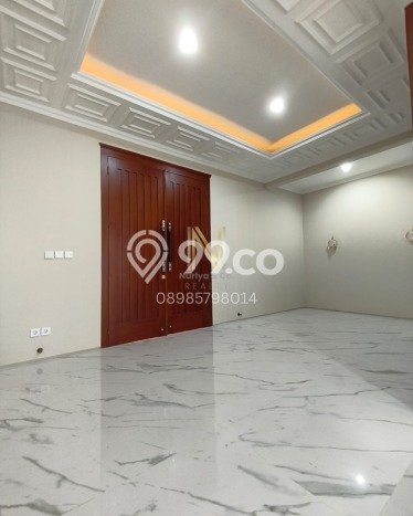 Lokasi strategis! Rumah siap pakai disewakan di Tembalang LB 350m2 Lokasi strategis! Rumah siap pakai disewakan di Tembalang LB 350m2
